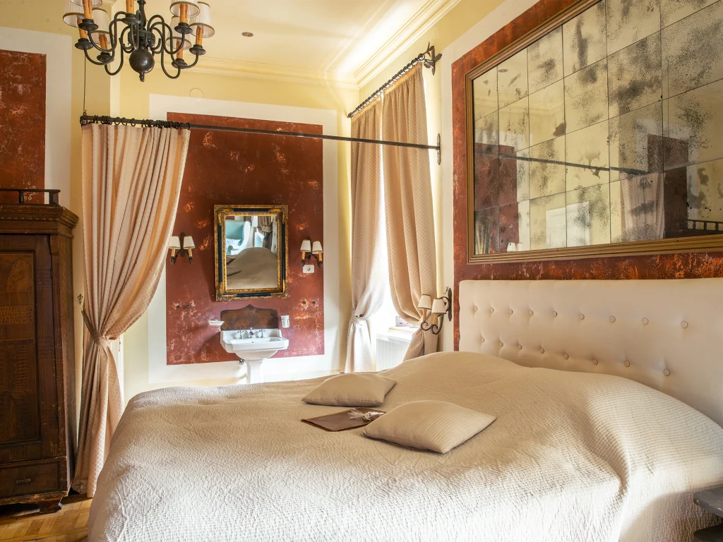 The Klementina Room