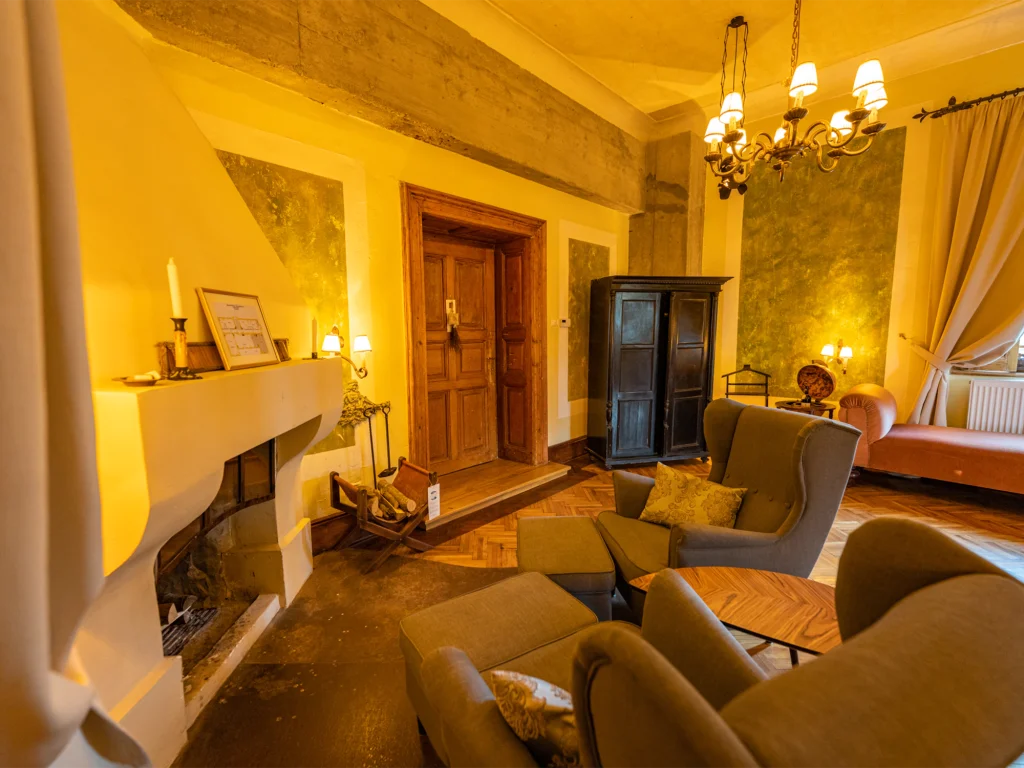 The Éva Suite