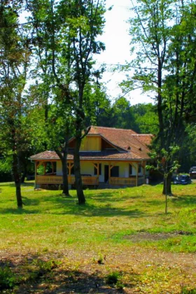 Dobrica Hunting Lodge